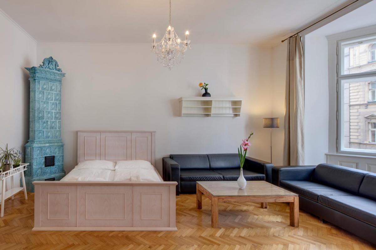 פראג Kaprova - Old Town Apartments מראה חיצוני תמונה